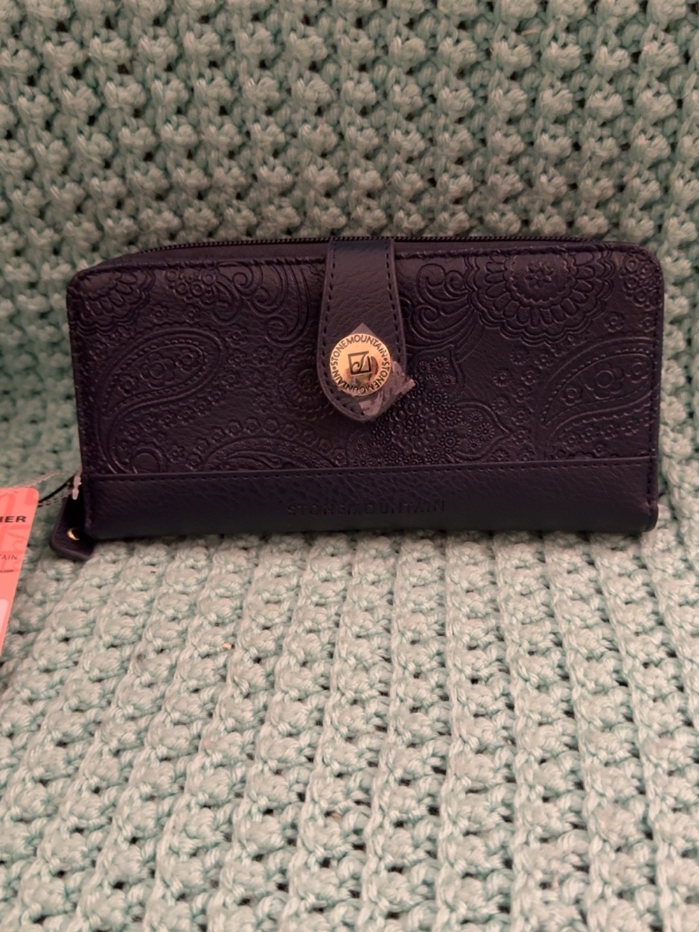 Stone Mountain Accessories Black Embossed Paisley Zip Wallet